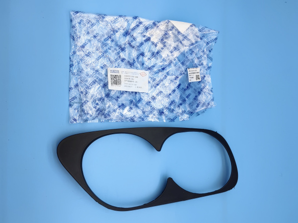 Молдинг выхлопной трубы правый Changan Uni-K CD569F2713031800