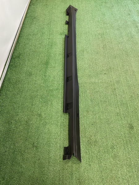 Накладка порога правая Lexus RX 7585048040