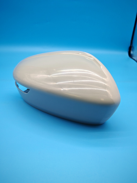 Крышка зеркала правая Geely Coolray 6017114400