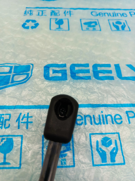 Амортизатор капота Geely Monjaro