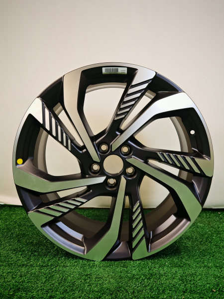 Диск Geely Monjaro Tugella R20 4024067400
