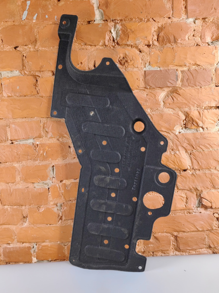 Защита моторного отсека левая Li L9