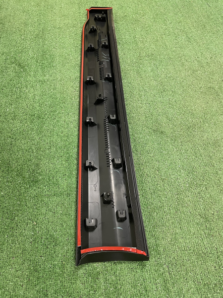 Накладка двери передней левой Geely Coolray рестайлинг 5075078600