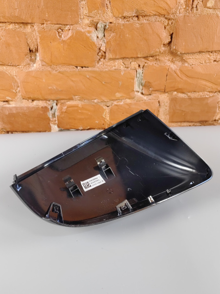 Крышка зеркала левая Li L8 L9