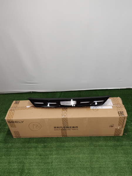 ДХО передний центральный Geely Atlas рестайлинг 7051052700