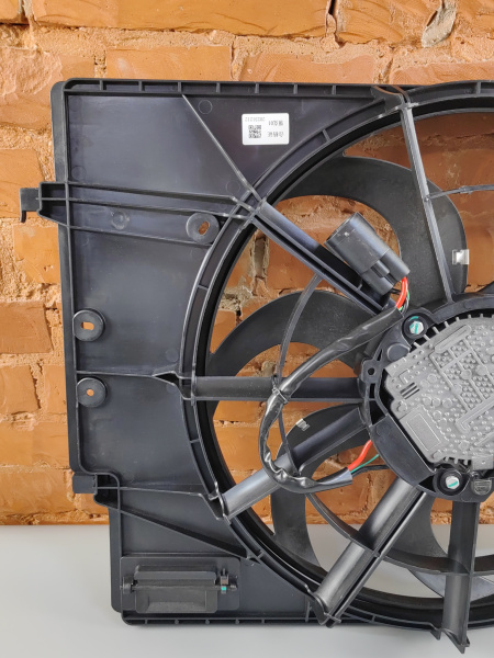 Вентилятор радиатора Geely Monjaro