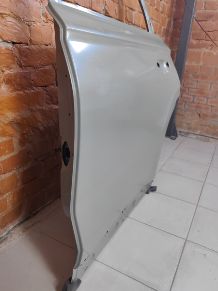 Дверь задняя левая Geely Monjaro