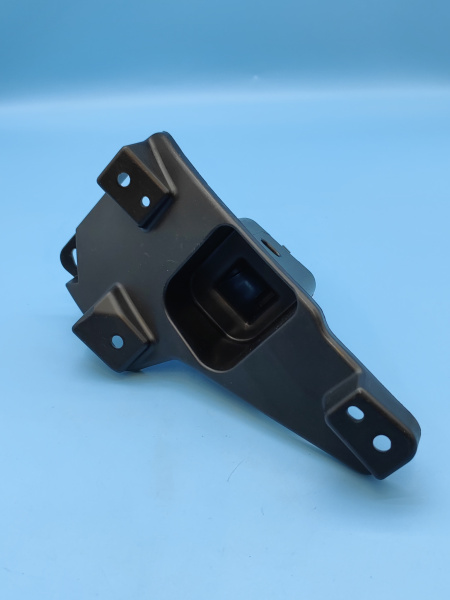 Кронштейн переднего бампера центральный левый Geely Atlas рестайлинг 6010217100