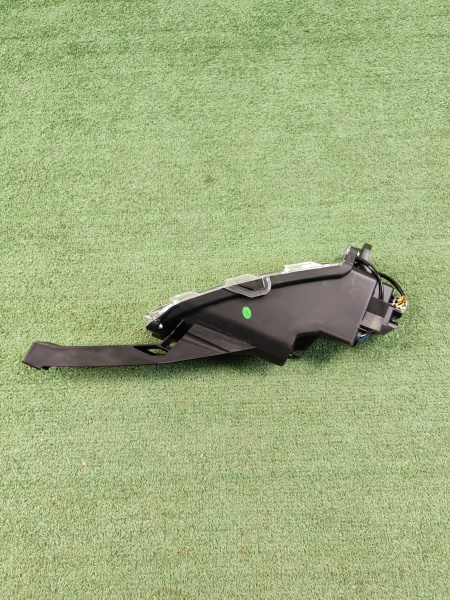 ПТФ левая Lexus NX 8122078010