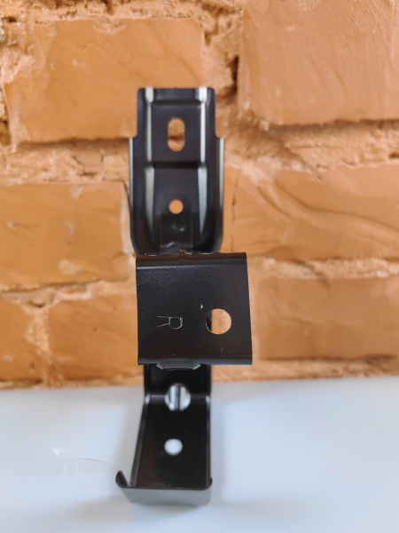 Кронштейн бампера средний правый Zeekr 001