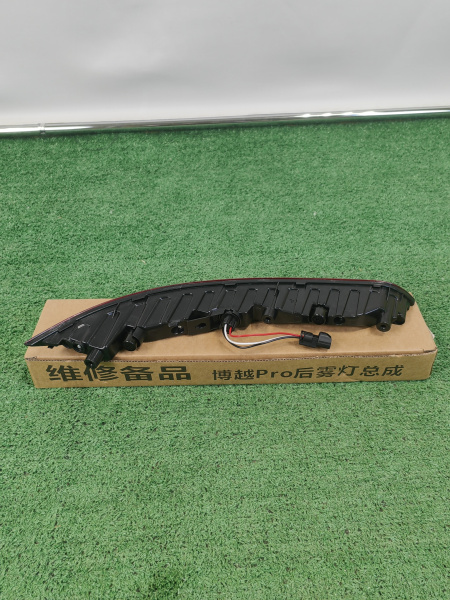 ПТФ задняя левая Geely Atlas Pro 7054016800