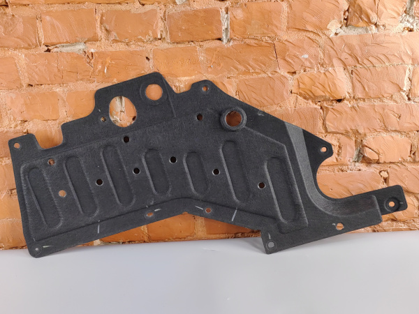 Защита моторного отсека левая Li L9