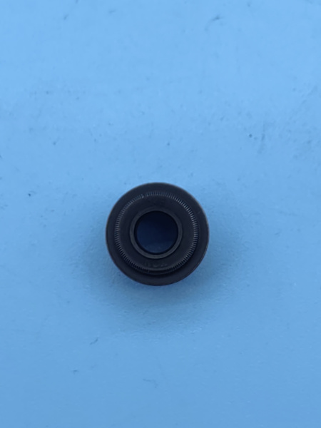 Сальник выпускного клапана Geely Coolray 1030043500