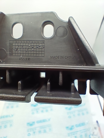 Кронштейн переднего радара Geely Monjaro