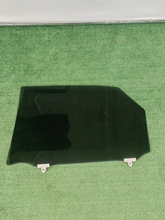 Стекло заднее правое Lexus RX 6810348210