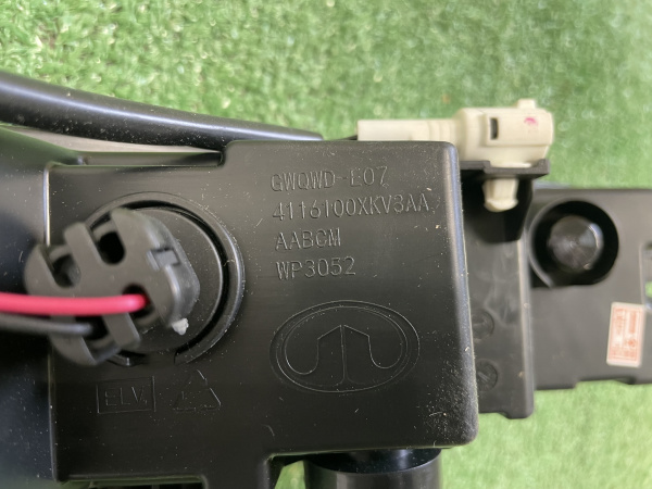 ПТФ передняя левая Tank 500 4116100XKV3AA