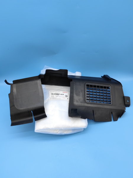Дефлектор радиатора левый Exeed VX 302000840AA