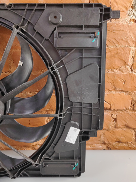 Вентилятор радиатора Geely Monjaro