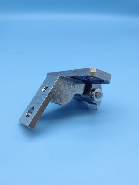 Петля двери передней левой нижняя Geely Atlas Pro 5075004500