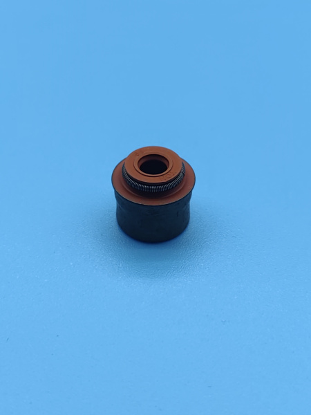 Сальник впускного клапана Geely Coolray 1030043600
