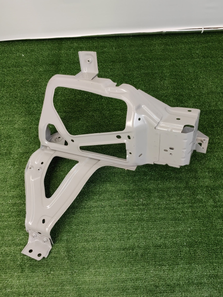 Кронштейн фары передней правой Zeekr 001 рестайлинг 6608243775C15