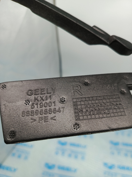 Подложка под уголок зеркала Geely Monjaro