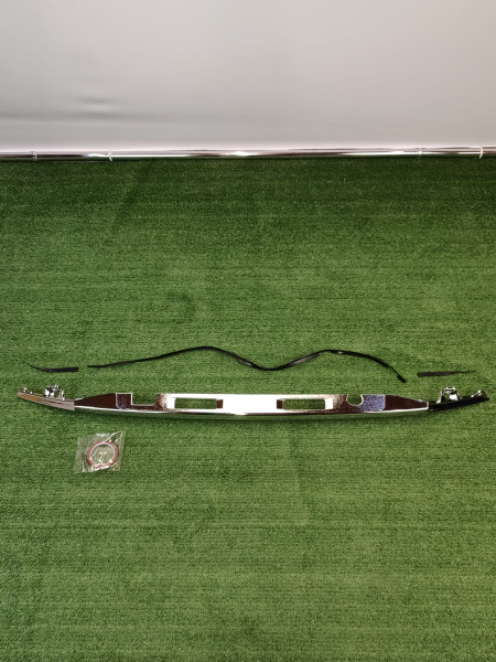Молдинг крышки багажника Lexus ES 7680133450
