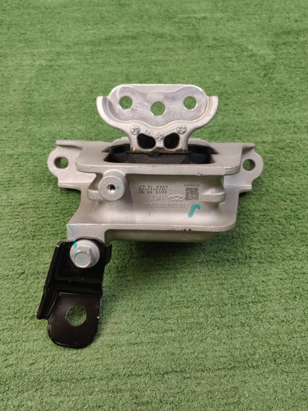 Подушка двигателя правая Chery Arrizo 8 206000388AA