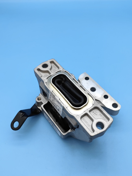 Подушка двигателя правая Haval F7x рестайлинг 1001100XKQ00A