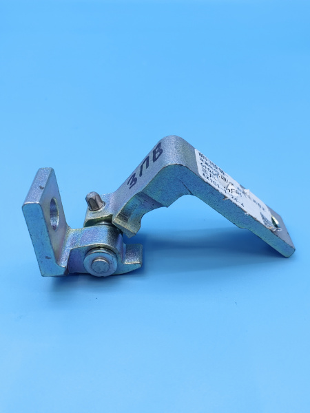 Петля двери правой нижняя часть Changan Uni-K CD569F2701030801