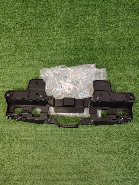 Накладка замка капота Geely Atlas рестайлинг 6010217200