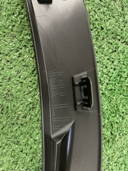 Расширитель задний левый задняя часть Lexus RX 7560648020