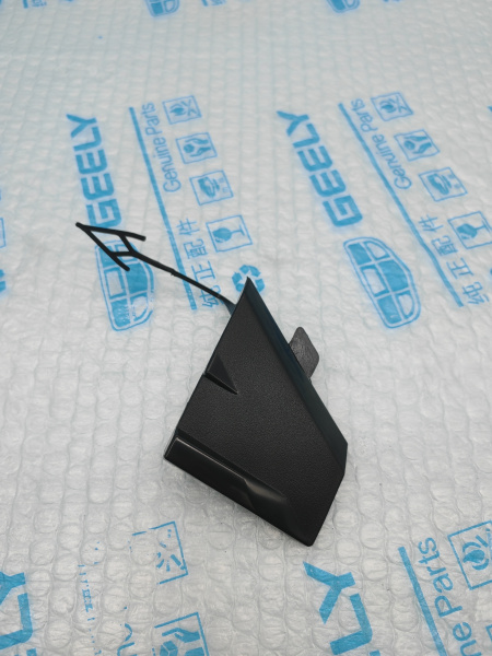 Заглушка заднего буксировочная Geely Monjaro 6044127400