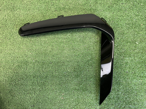 Молдинг переднего бампера левый Geely Coolray рестайлинг 6010207500