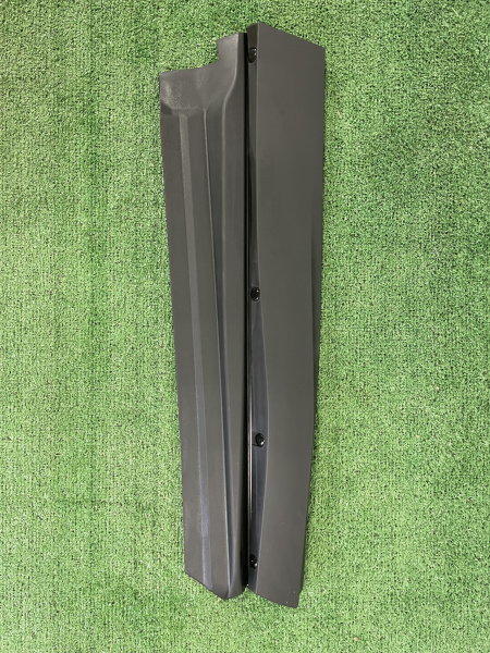 Накладка двери задней правой Lexus NX 7507778010