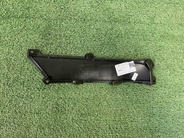 Накладка переднего бампера Jetour Dashing F162803515CA