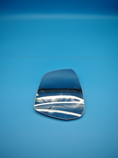 Зеркальный элемент левый Geely Coolray