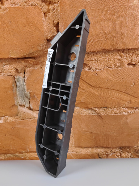 Кронштейн переднего бампера левый Zeekr 001