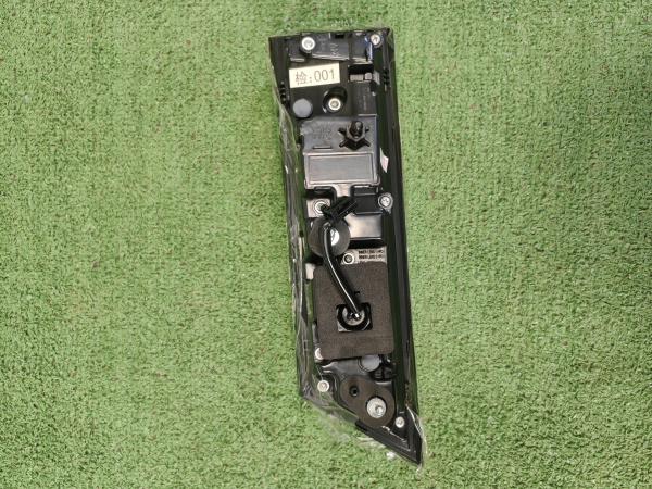 Фонарь правый в крышке багажника Haval Dargo 4133103XKN04A