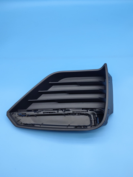 Заглушка ПТФ правая Geely Atlas Pro 6010102000661