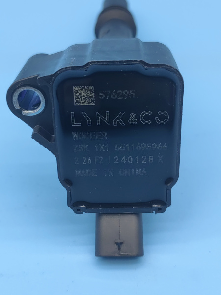 Катушка зажигания Geely Coolray рейстайлинг SX11 2036014600