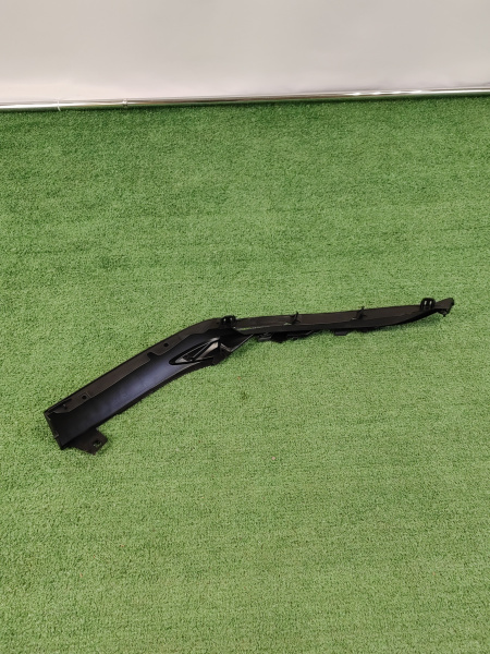 Накладка спойлера переднего левая Lexus RX 5243848040