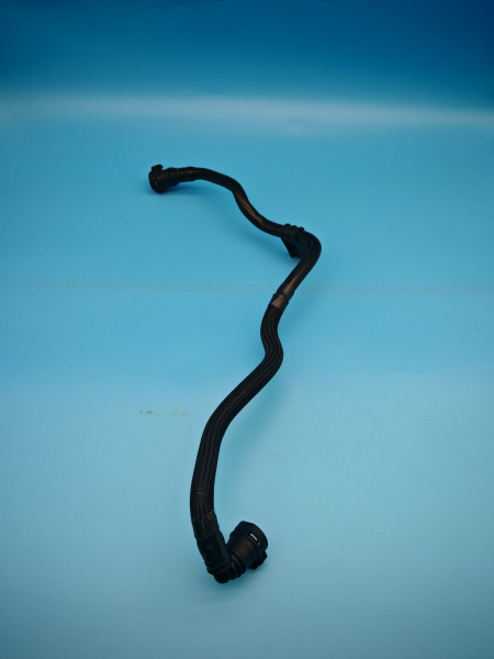 Патрубок теплообменника Geely Monjaro Tugella 1066029200