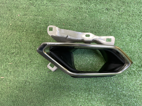 Насадка глушителя правая Lexus RX 5210648020