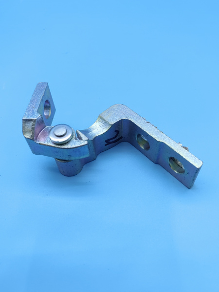 Петля двери правой нижняя часть Changan Uni-K CD569F2701030801