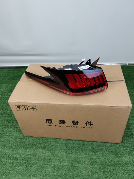 Фонарь правый наружный Omoda C5 605000723AA