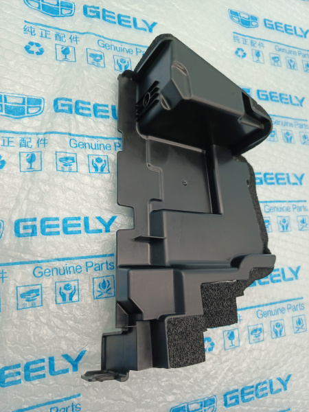 Дефлектор радиатора нижний П Geely Monjaro