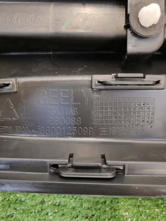 Накладка порога левого в сборе Geely Coolray 6073056100