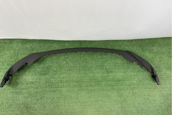 Спойлер переднего бампера верхний Geely Coolray 6010084800