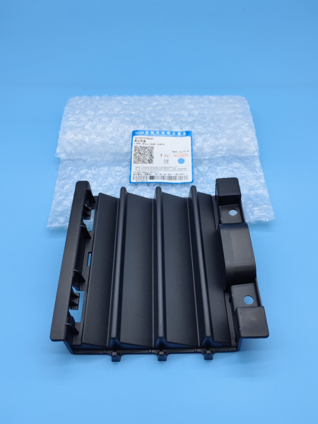Заглушка радара в решетку Geely Atlas Pro 6010093700661